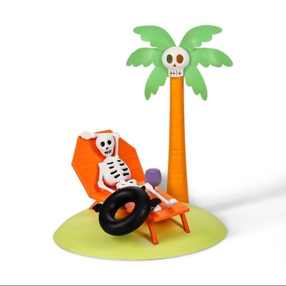 New Target Bullseye Playground LED Light Up Skeleton with Palm Tree 2025 Figural